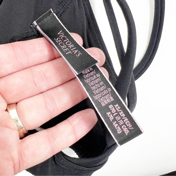 ✅VICTORIA'S SECRET BLACK BRALETTE STRAPPY BACK SIZE X-SMALL - Picture 5 of 5